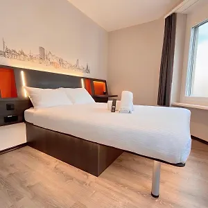 Hotel Easyhotel Main Station